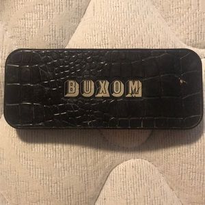 Buxom neutral eyeshadow palette